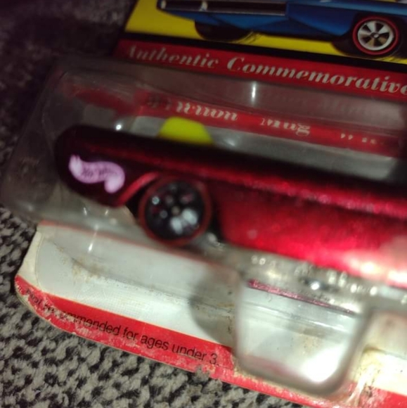 Hot Wheels Deora Exclusive Series II - Picture 2 of 5